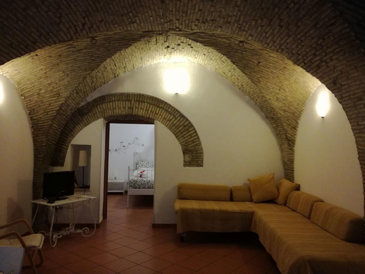 Svegliarsi Nei Borghi - La Patronale Bed & Breakfast Troia Dış mekan fotoğraf